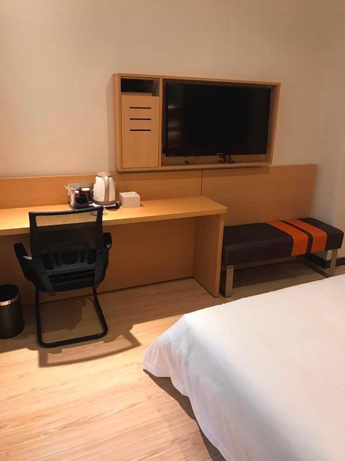 7 Days Premium Chongqing Jiangbei International Airport Branch Hotel Eksteriør billede