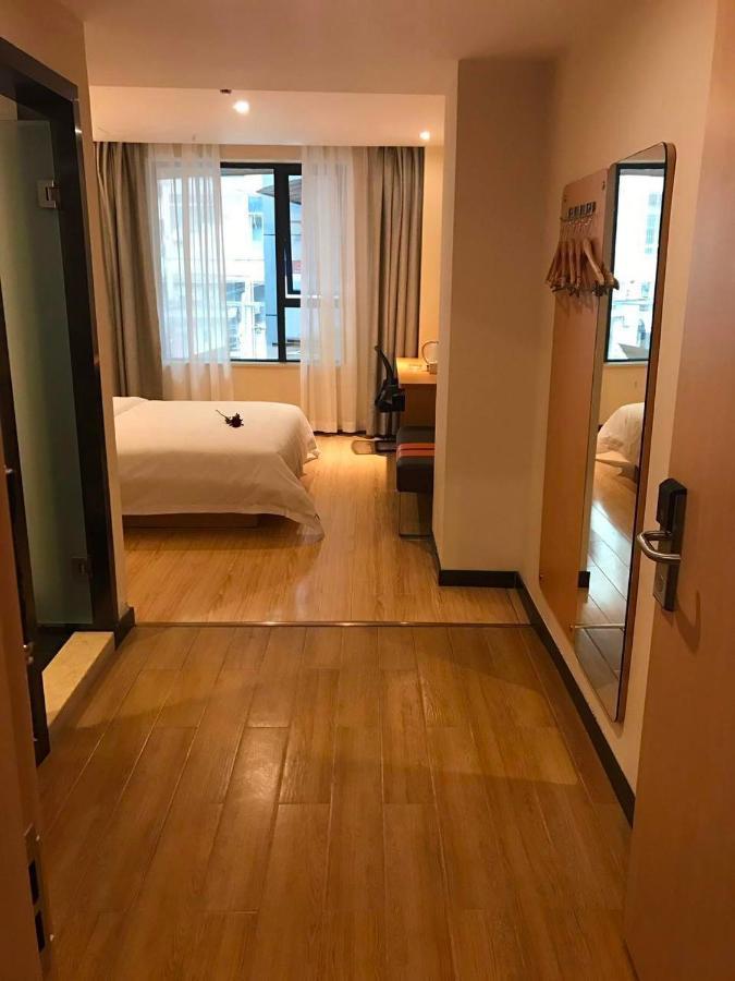 7 Days Premium Chongqing Jiangbei International Airport Branch Hotel Eksteriør billede