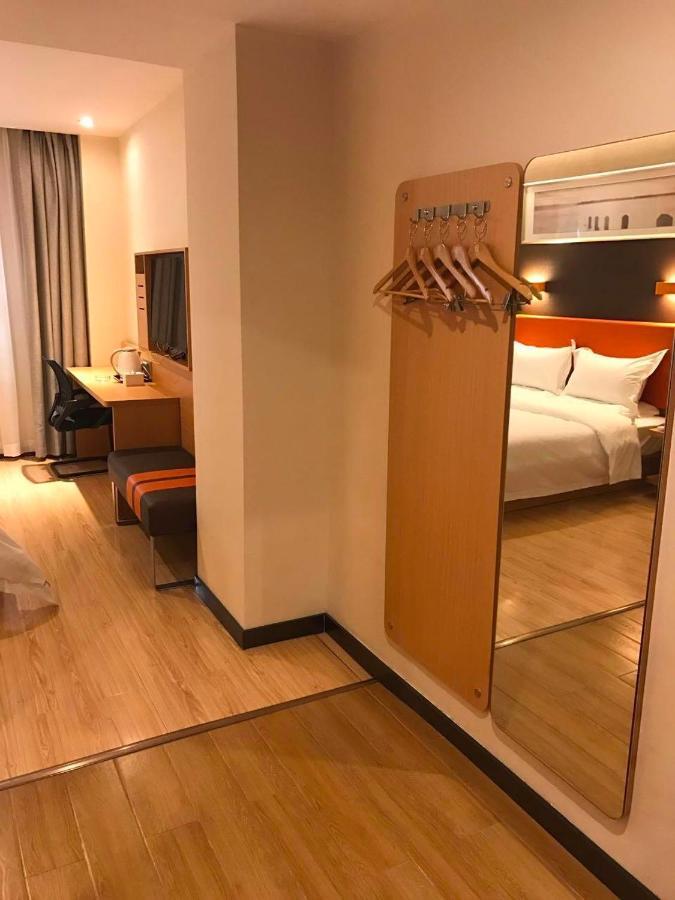 7 Days Premium Chongqing Jiangbei International Airport Branch Hotel Eksteriør billede