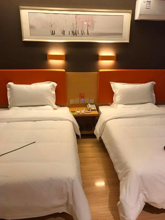 7 Days Premium Chongqing Jiangbei International Airport Branch Hotel Eksteriør billede