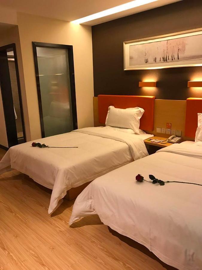 7 Days Premium Chongqing Jiangbei International Airport Branch Hotel Eksteriør billede