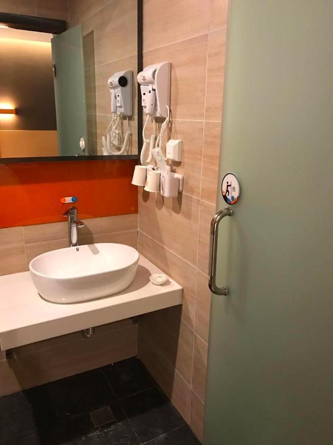 7 Days Premium Chongqing Jiangbei International Airport Branch Hotel Eksteriør billede